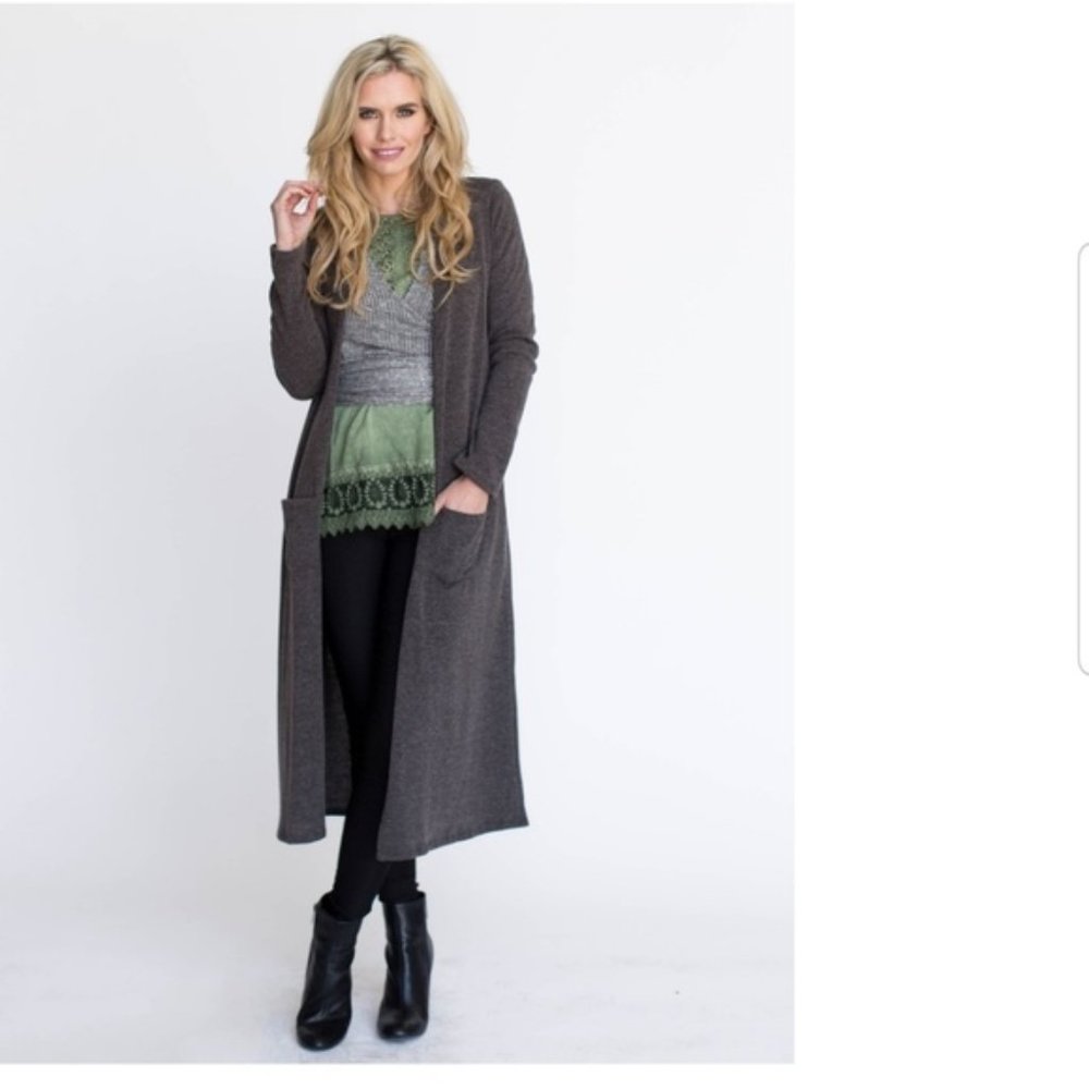 Charcoal Gray Duster - Agnes & Dora